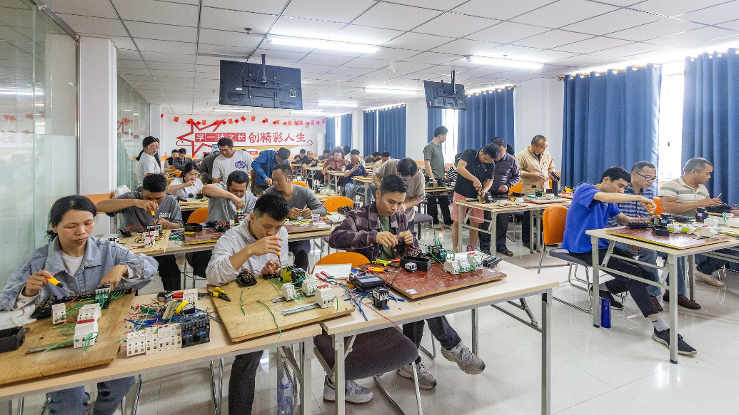 夏天這類職業“爆單”了！日薪高至1000元，你能勝任嗎？